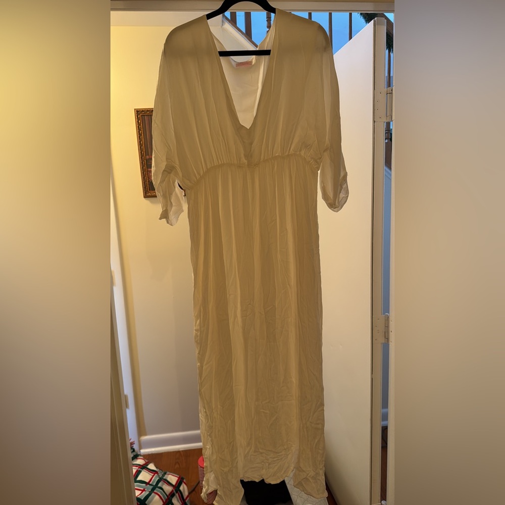 Elegant white Maxi Dress